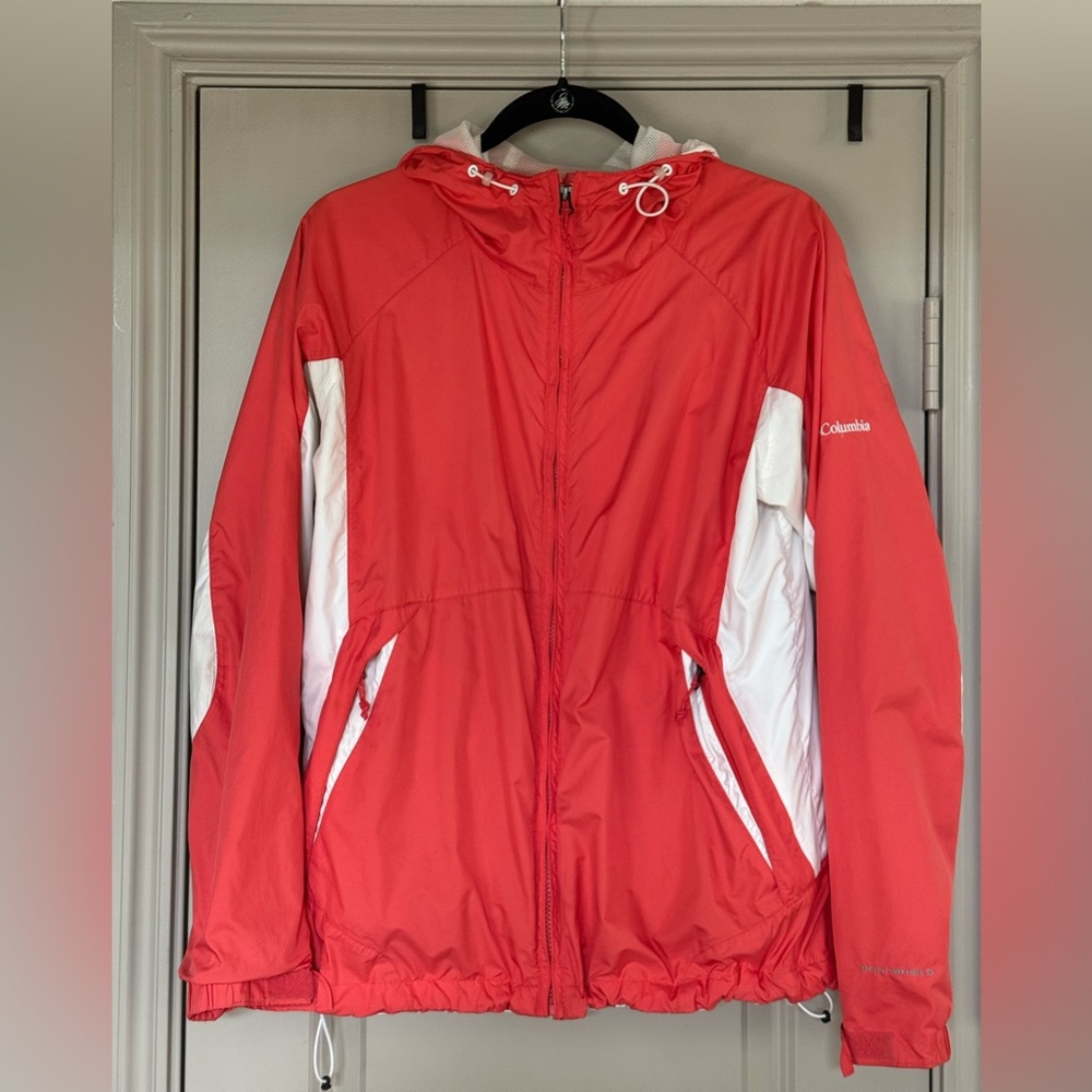 Columbia Women's Coral and White Windbreaker